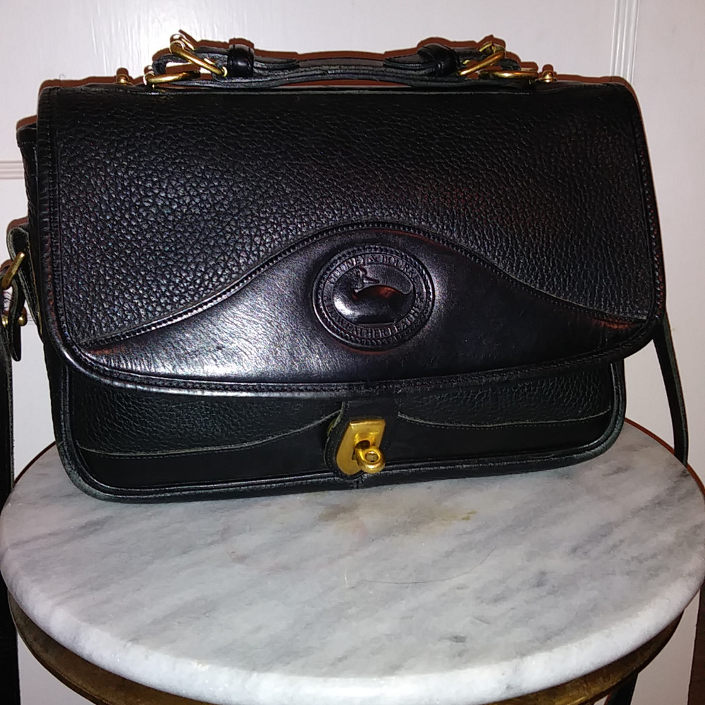 DOONEY & BOURKE BLACK ALL-WEATHER LEATHER BAG